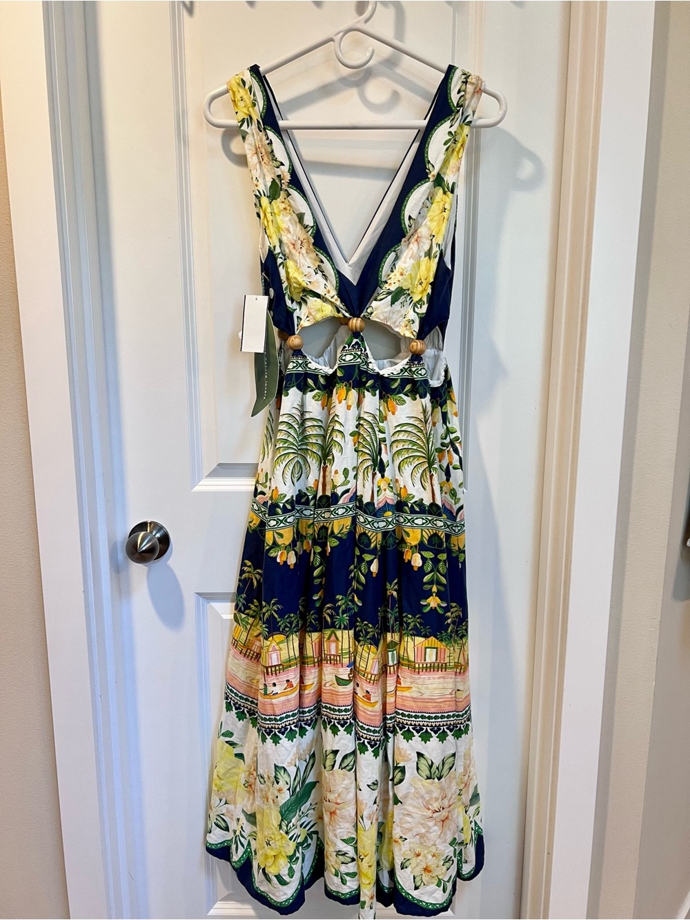 🌼FARM Rio Amazon Garden Cream Navy Cut Out Midi Dress Floral Tropical V-Neck M - Picture 6 of 15